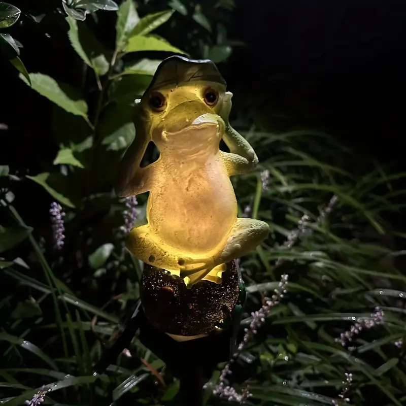 Luz de jardim no formato de sapos