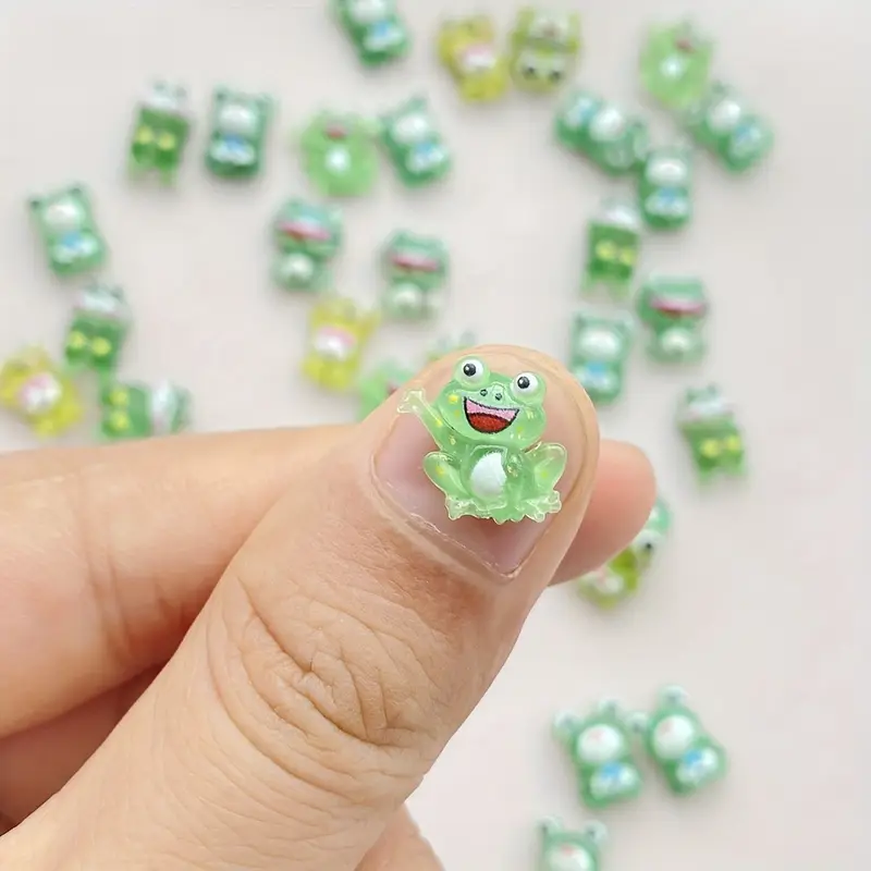Pacote de mini sapos de resina